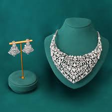 Ivory Leaf Necklace Set